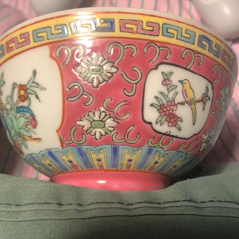 two cute hummingbird bowls